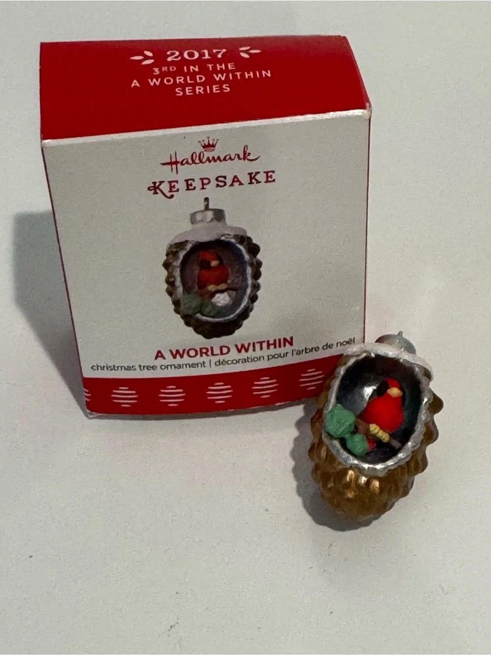 2017 HALLMARK KEEPSAKE MINIATURE ORNAMENT # 3 A WORLD WITHIN ~CARDINAL~
